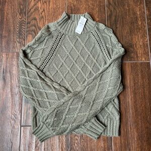 NWT American Eagle Women’s XS Green Cropped Mock Neck Sweater Diamond Knit